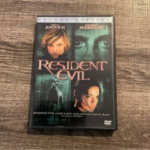 Resident Evil: DVD Wide Screen Deluxe Edition